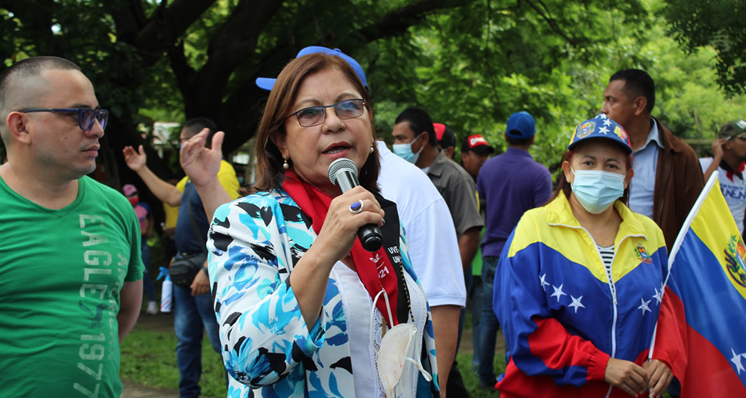 Maestra Ramona Rodríguez Pérez, Rectora de la UNAN-Managua, Presidenta del CNU y del CSUCA, durante la actividad