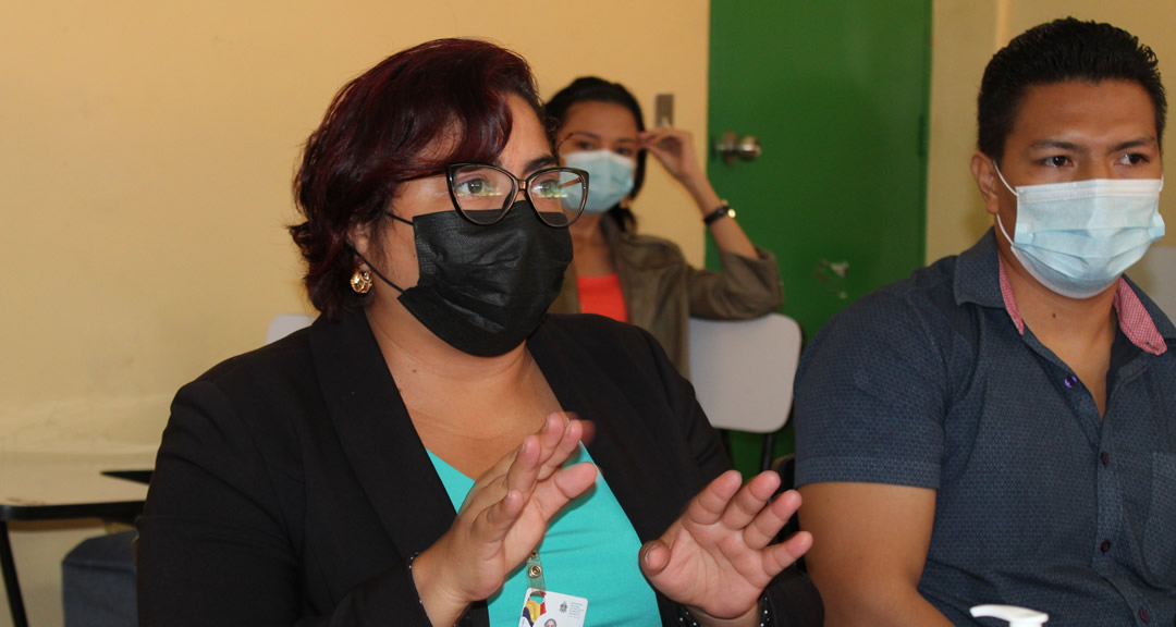 Doctora Samantha Espinoza Rivera, coordinadora de la Comisión de Investigación de la Facultad de Humanidades y Ciencias Jurídicas