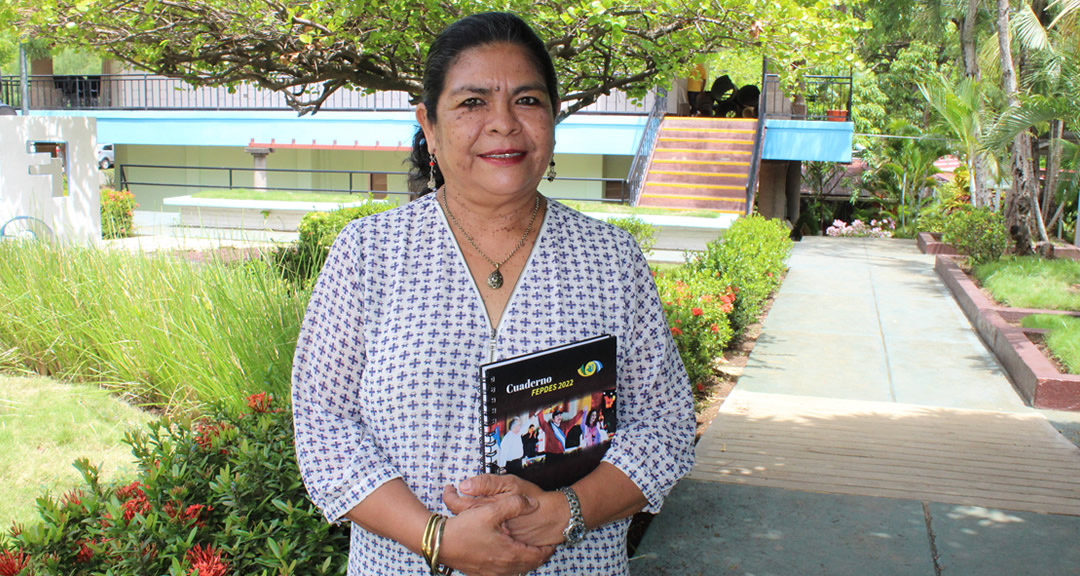 Maestra Claudia Cáceres Sánchez, docente del Departamento de Historia