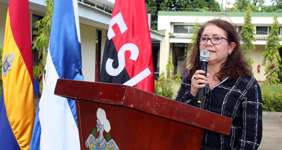 La directora del CIRA máster Selvia Flores.