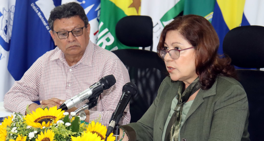 Doctores Jaime López Lowery y Ramona Rodríguez Pérez, secretario técnico y presidenta del CNU, respectivamente.