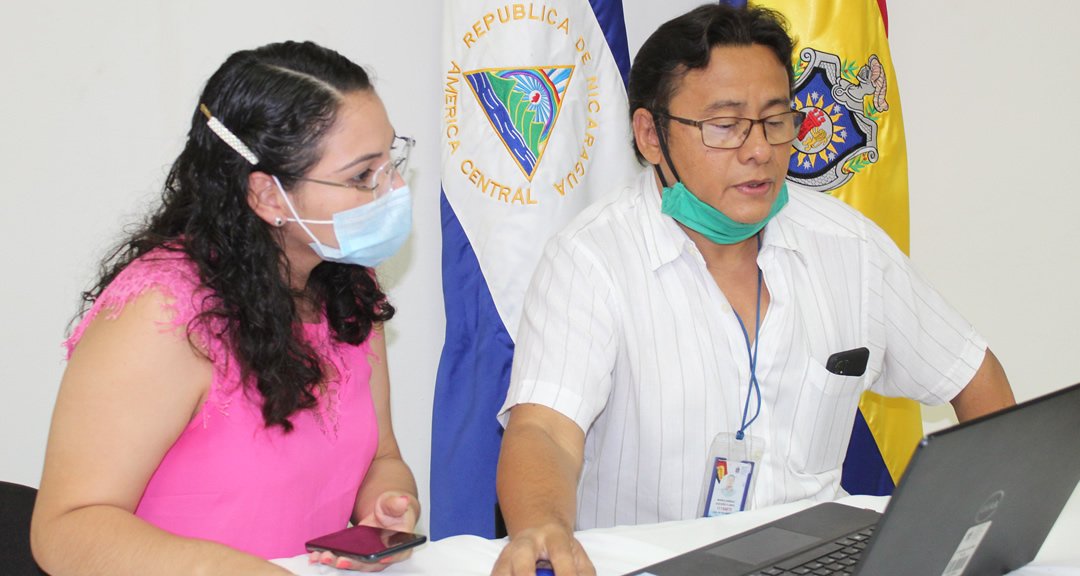 Estudiantes del curso INICIA se registraron en la plataforma CRECES.