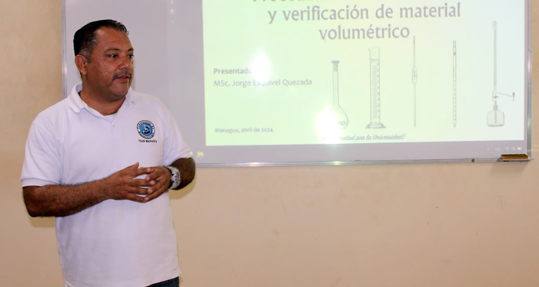 Mtro. Jorge Esquivel Quezada, jefe de Área de Formación del CIB.