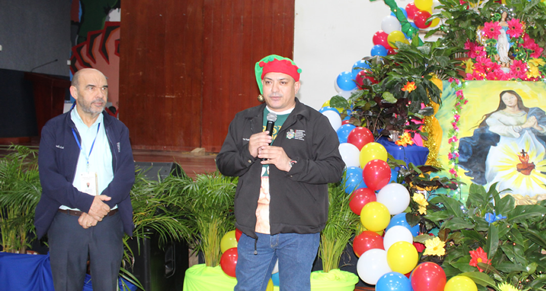 Dr. Luis Alfredo Lobato Blanco, vicerrector general de la UNAN-Managua y el máster Rafael Rodríguez Rocha, secretario general del SITRA.