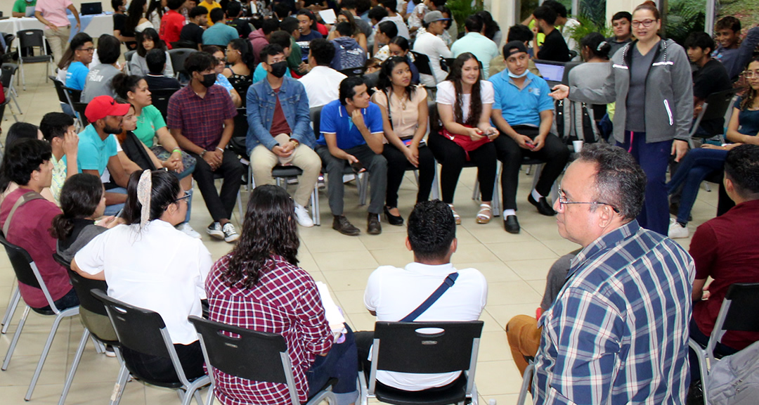 En la actividad participaron estudiantes de todas las Facultades de forma presencial y virtual.