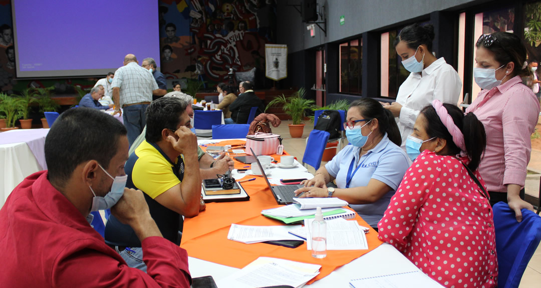 Coordinadores y vicecoordinadores de las comisiones de trabajo del CNU durante la actividad