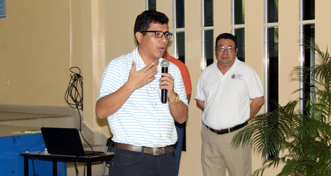 Decano de la Facultad de Ciencias e Ingeniería destaca la importancia del proceso de perfeccionamiento curricular.