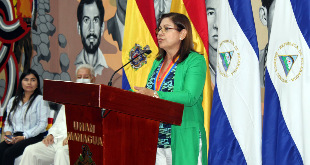 Máster Ramona Rodríguez, rectora de la UNAN-Managua durante su discurso