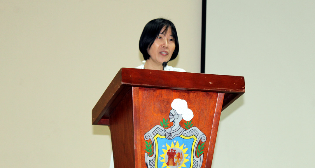 Maestra Rebeca Boksoon Kim, facilitadora de los cursos de coreano en la UNAN-Managua