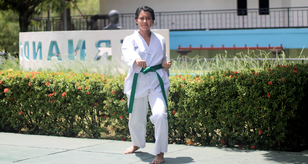 Raychel Meza, atleta con 12 medallas de oro para el club de taekwondo de la UNAN-Managua