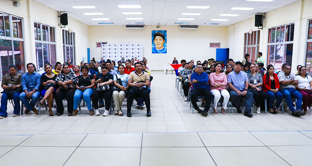 Encuentro Interactivo con las Familias permite reflexión y compartir de experiencias en beneficio de los estudiantes