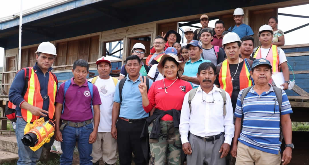 Brigadas solidarias de la UNAN-Managua se reúnen con representantes del gobierno municipal y territorial del pueblo indígena Mayangna. 