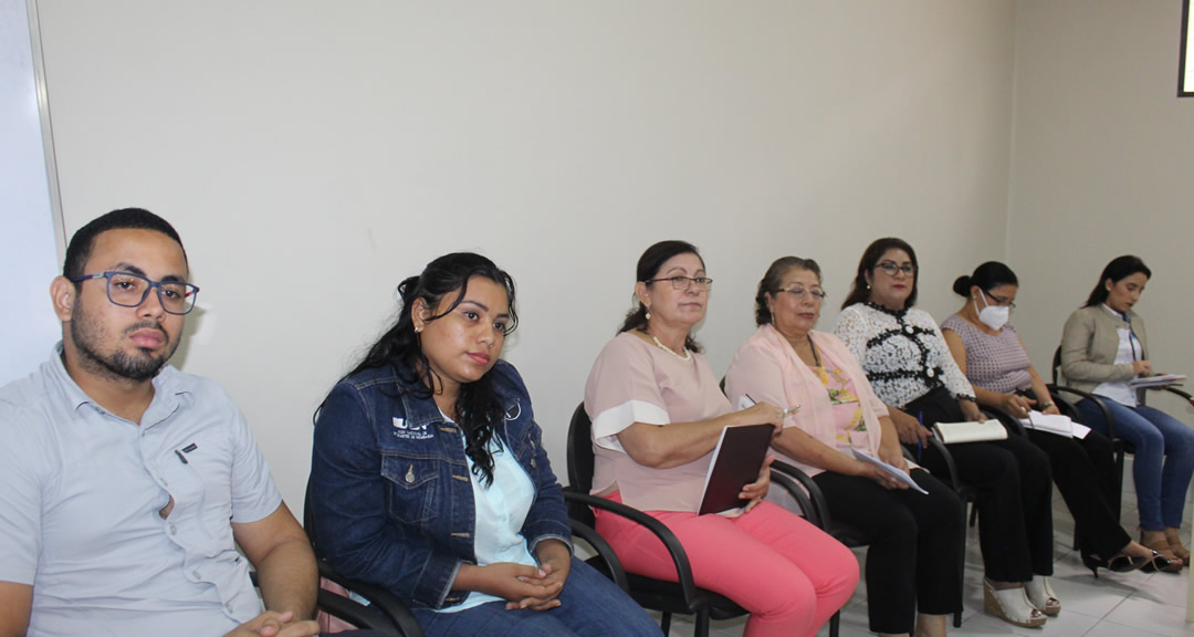 Autoridades Unniversitarias presiden el encuentro