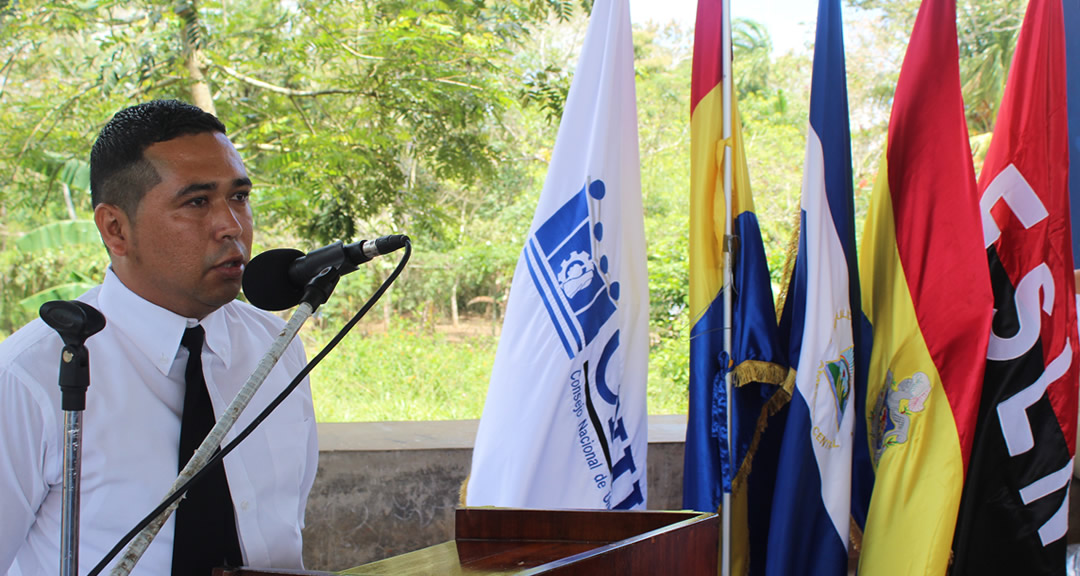 Lic. Freddy Cano, mejor estudiante de la generación por la UNAN-Managua.