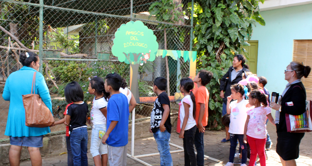Distintos colegios visitan el Zoológico.