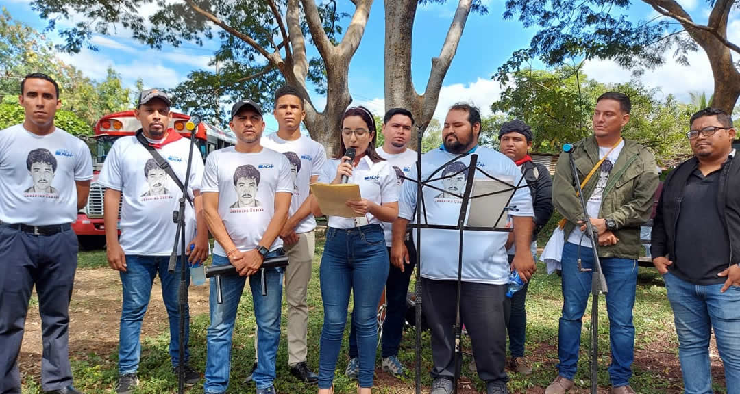 Acto oficial del movimiento estudiantil en homenaje a los mártires de 1995