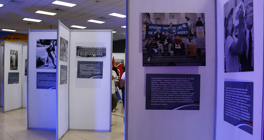 Gobierno Sandinista rinde homenaje al héroe de la paz, Brian Wilson845