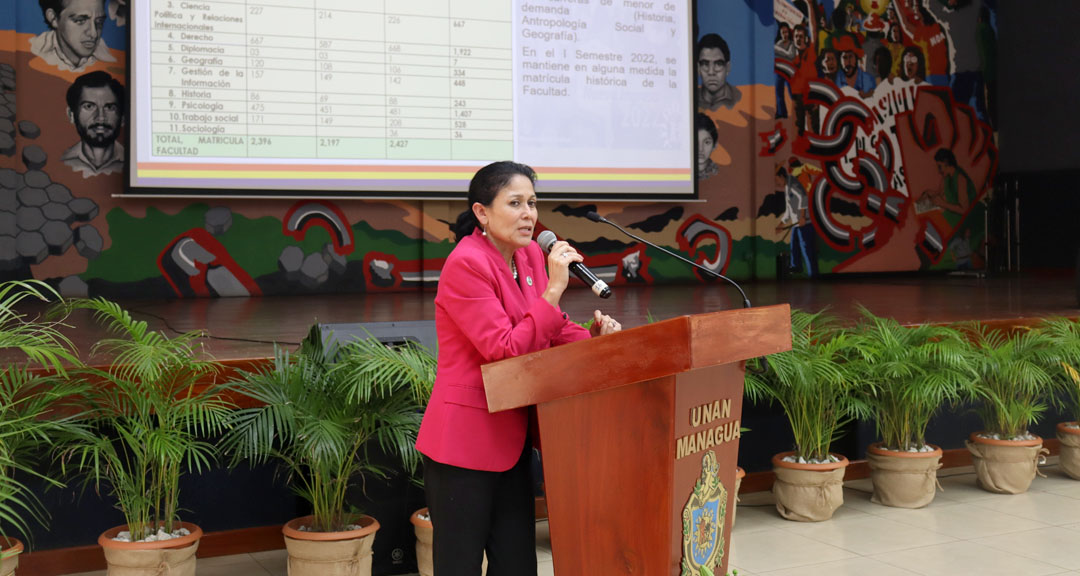 Mtra. Telma López Briceño presenta avances de la Humanidades y Ciencias Jurídicas