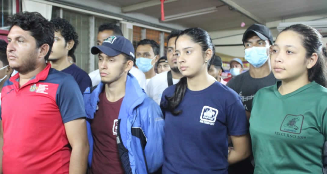 Brigadistas reciben mensaje de las autoridades universitarias