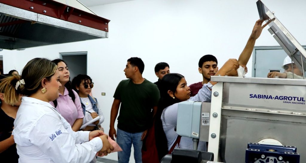 CUR-Matagalpa, líder en la formación profesional para la transformación de la materia prima