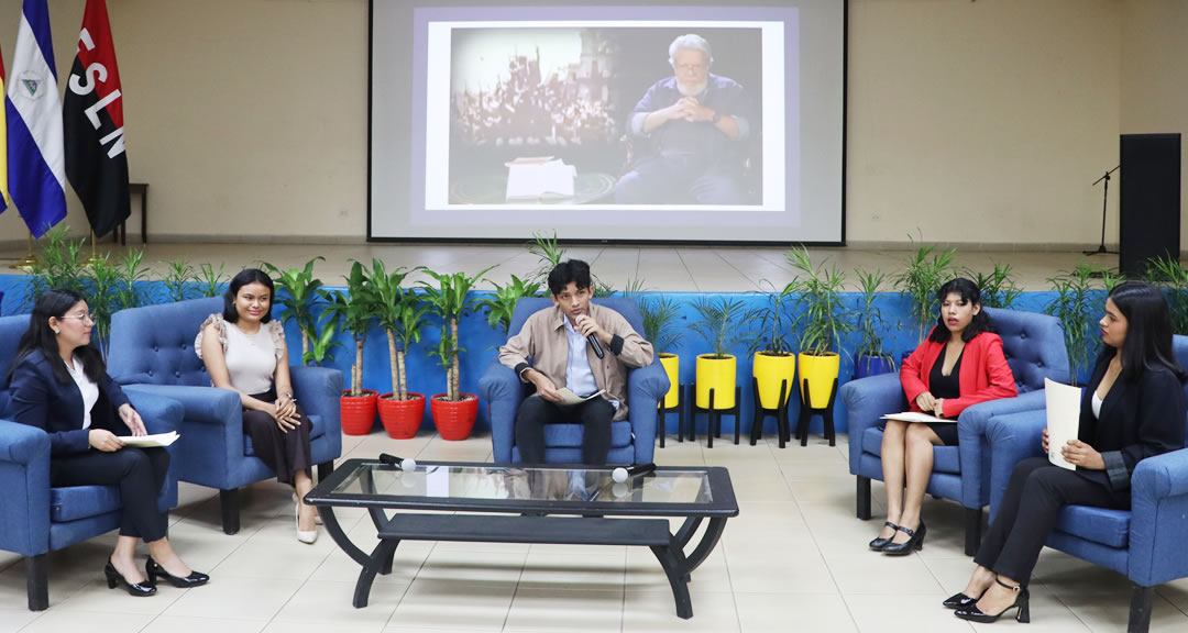 Estudiantes ratifican mediante conversatorio el respeto a la dignidad y soberanía nacional de nuestro pueblo