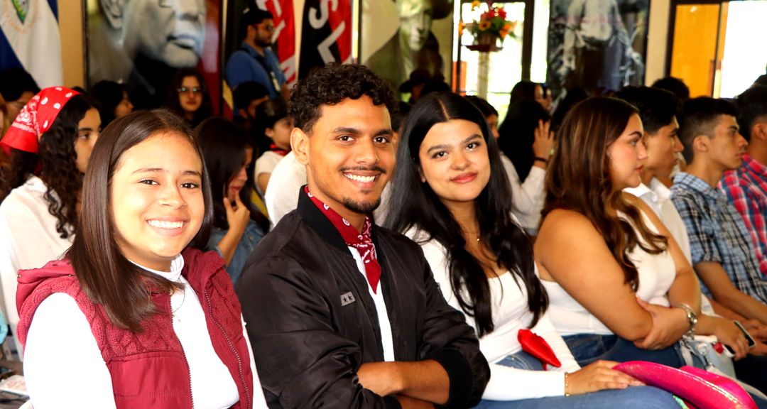 Diseñadores gráficos del CUR-Matagalpa celebran su día con un intercambio de experiencias