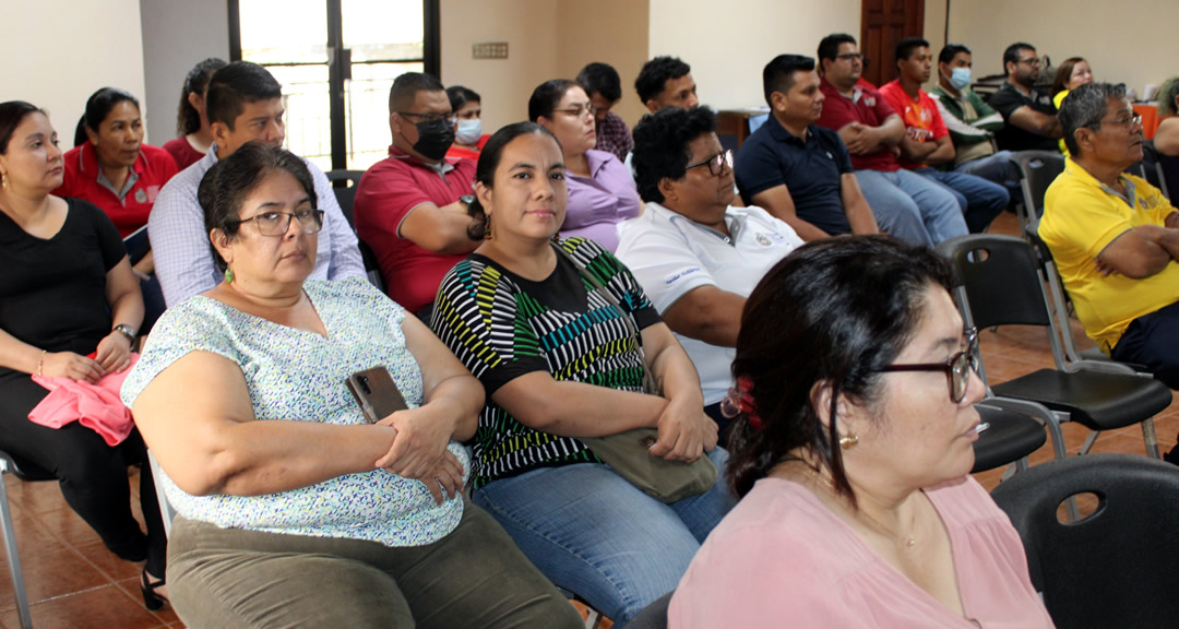 Personal de la Universidad se capacita en temas de tratamiento y prevención de la diabetes