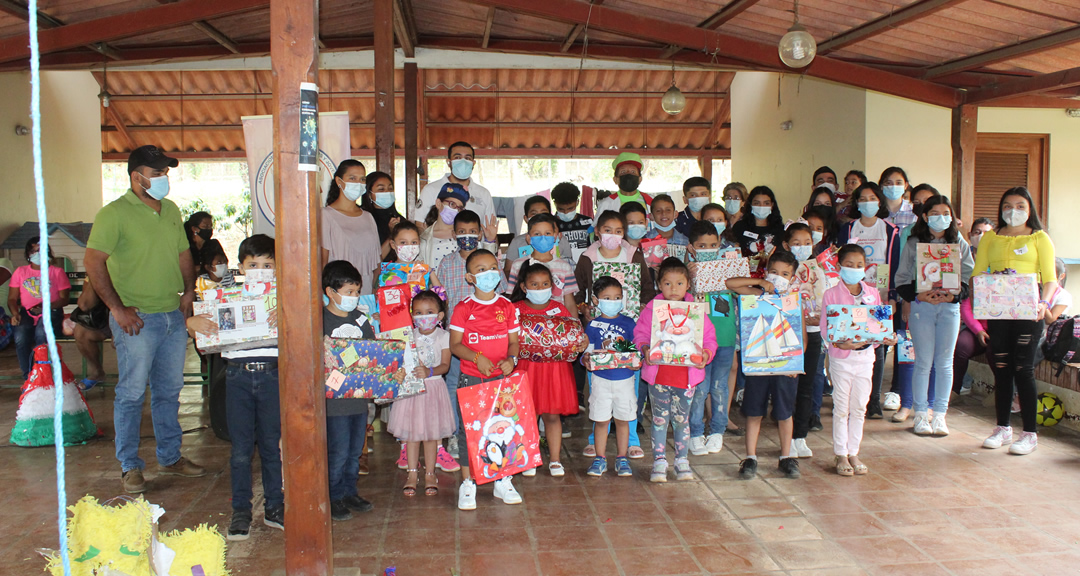 CIRA y APNJDN llevan alegría a niños diabéticos del Hospital Manuel de Jesús Rivera
