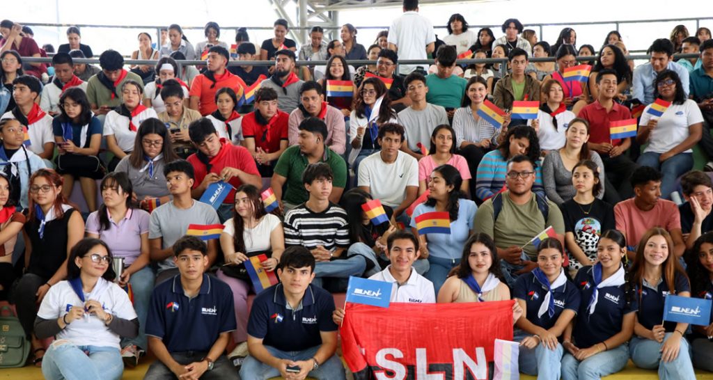Juventud universitaria refirma su compromiso con la paz