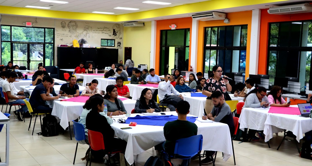 Estudiantes y mentores preparados para el Rally Latinoamericano de Innovación 2025