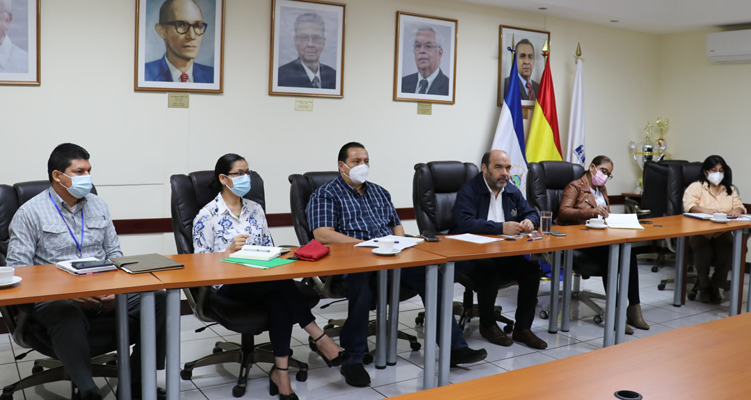 Autoridades de la UNAN-Managua sostuvieron encuentro con el maestro Carlos Humberto Jiménez González
