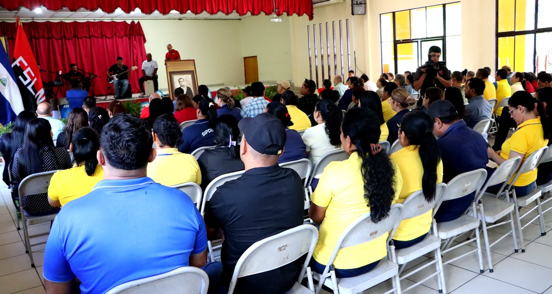 Transición literaria y perfil ideológico de Rubén Darío se destaca en simposio