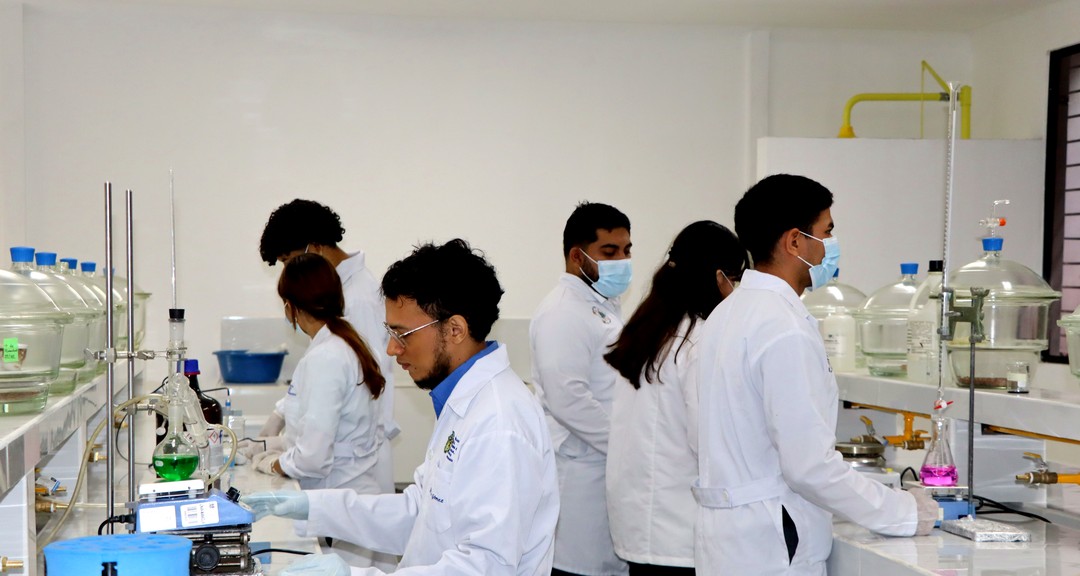Remodelación de laboratorios fortalece la investigación y prácticas estudiantiles