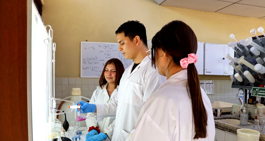 Capacidades científico-técnicas del laboratorio de aguas naturales en las mediciones ambientales de los Recursos Hídricos