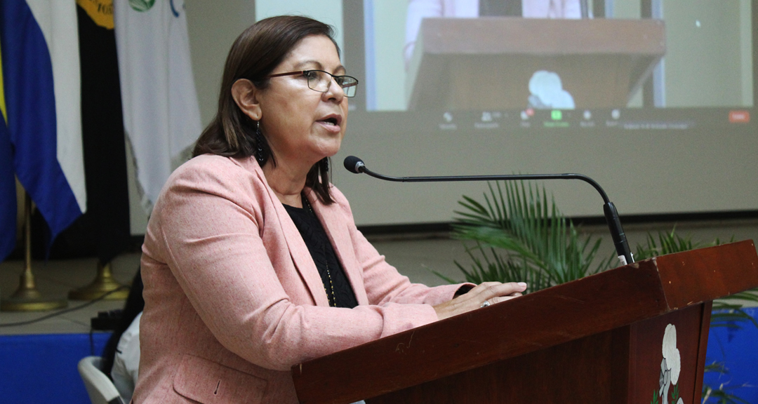 Maestra Ramona Rodríguez diserta acerca de los avances de la educación en el campo
