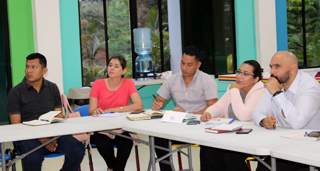 Estudiantes del diplomado para el Diseño, Manejo y Gestión de Jardines Expositivos de Colecciones Vivas de Plantas