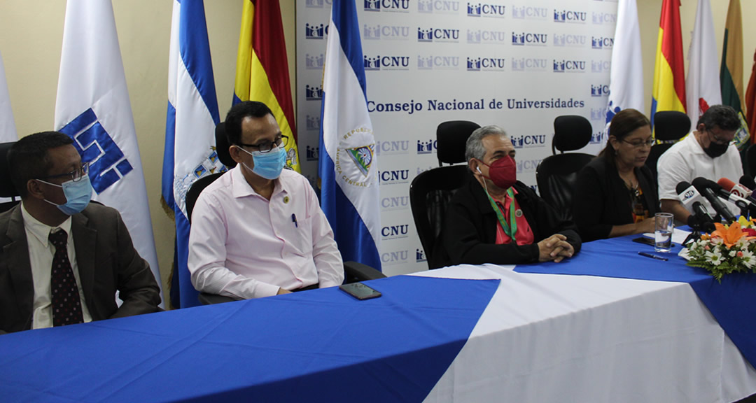 Representantes de las universidades miembros del CNU durante la conferencia