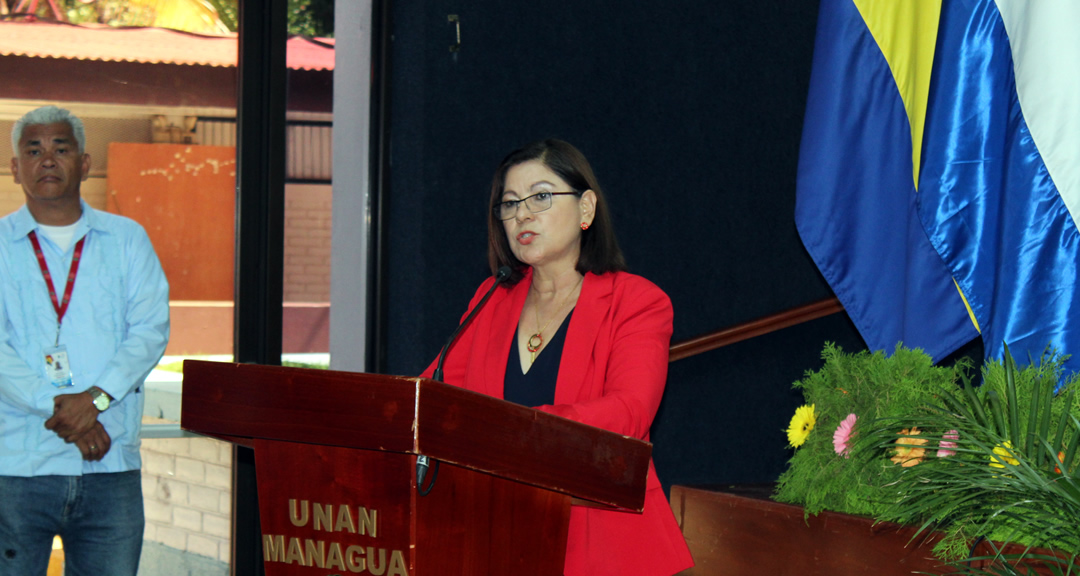 La MSc. Ramona Rodríguez, Rectora de la UNAN-Managua y Presidenta del Consejo Nacional de Universidades (CNU) durante el acto inaugural