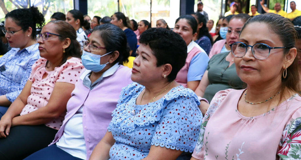 UNAN-Managua aporta al crecimiento profesional de las madres nicaragüenses