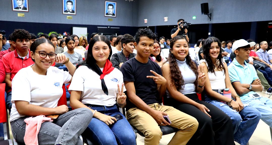 Líderes estudiantiles protagonistas en encuentro Juventud Gloriosa de todos los tiempos