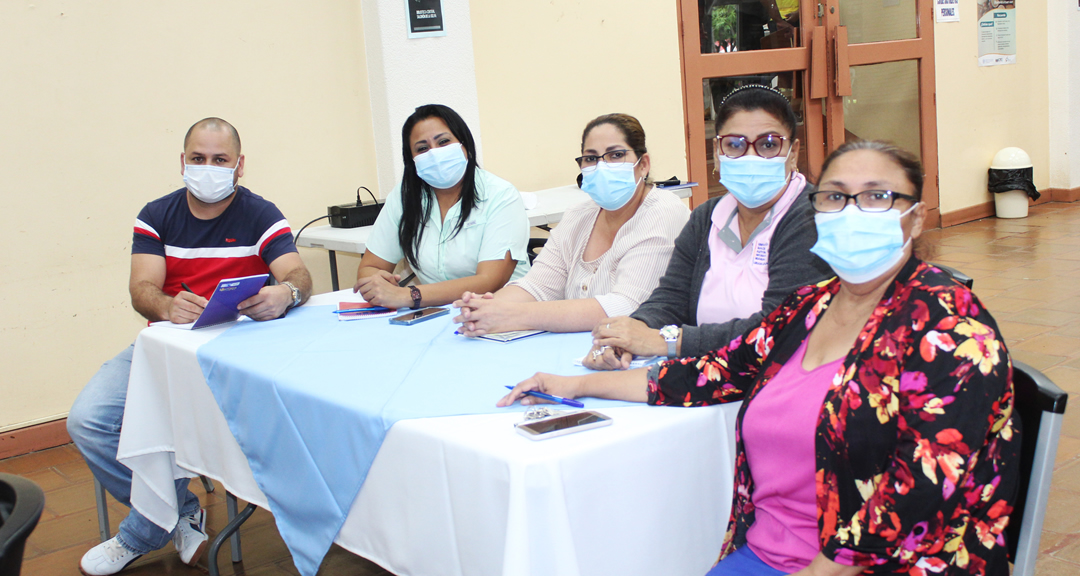 En la actividad participaron docentes, administrativos y estudiantes