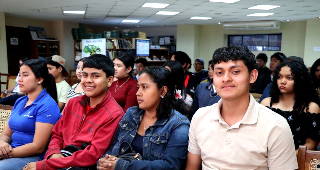 Estudiantes matagalpinos reflexionan sobre el legado del General Sandino