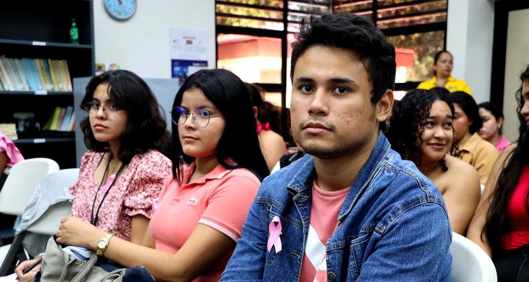 Mujer y salud, panel realizado en el marco Día Mundial de Lucha Contra el Cáncer de Mama