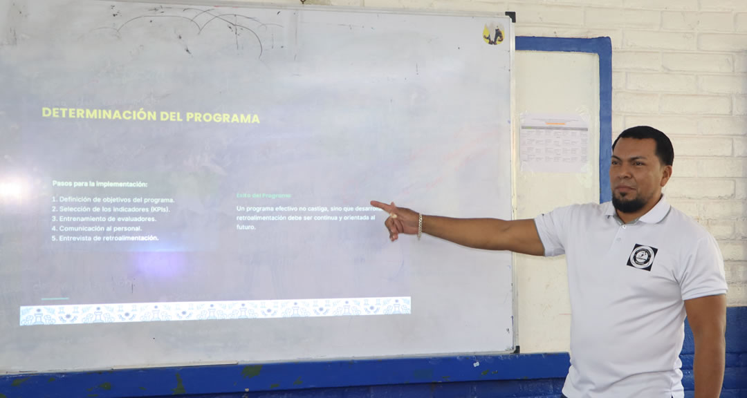 Maynor Hernández: «Los nicaragüenses estamos logrando avances significativos mediante la educación»