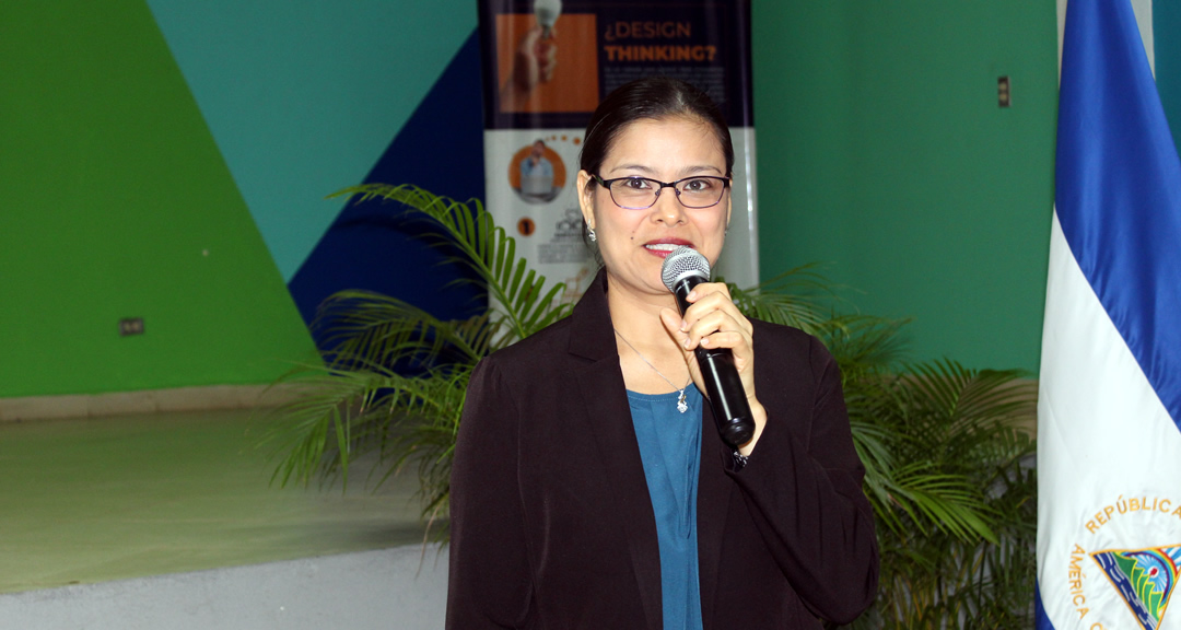 Maestra Dayra Blandón Sandino brinda discurso inaugural