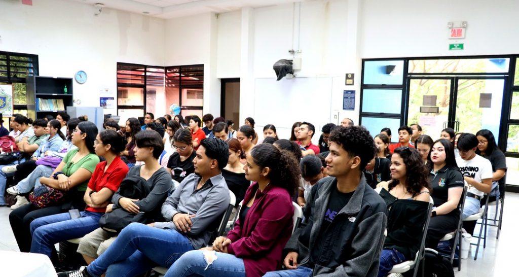 Universitarios celebran autonomía de la Costa Caribe nicaragüense mediante encuentro académico