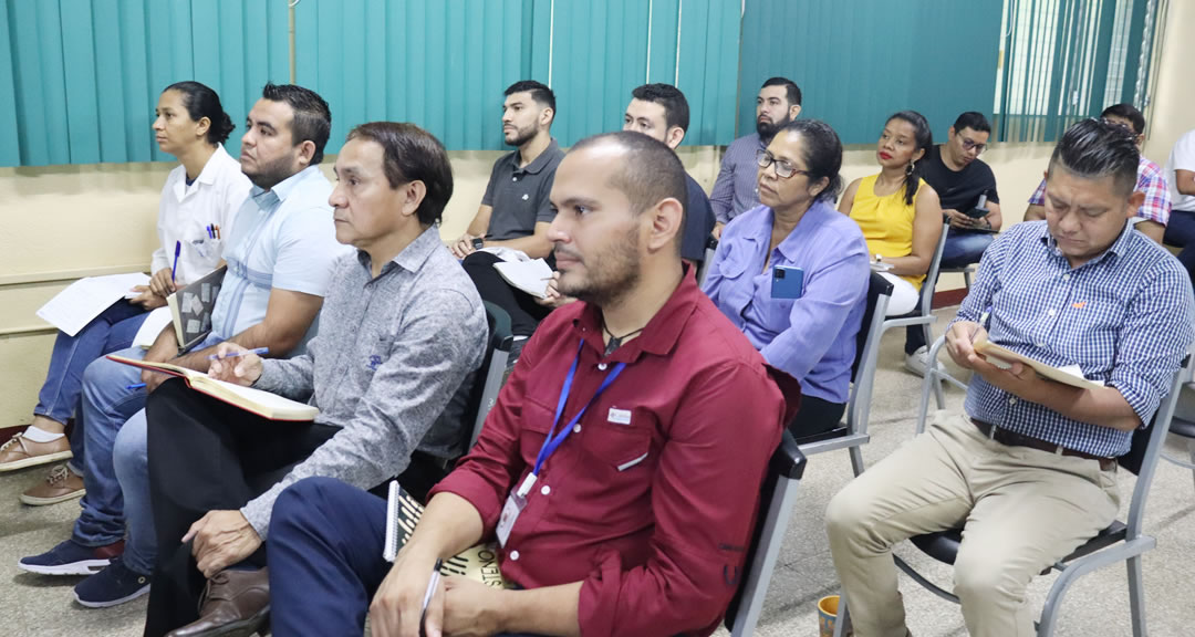 Personal de UNAN-Managua/CIRA se capacita en el tema de regulación de sustancias químicas