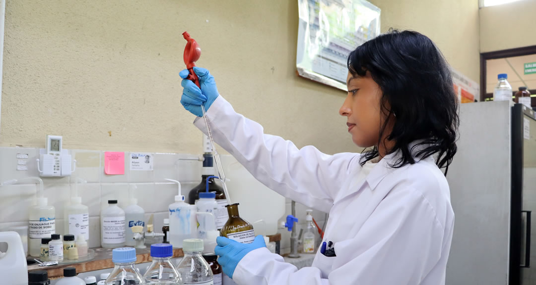 Taiz Chang, futura ingeniera ambiental que consolida capacidades mediante la práctica en centro de investigación