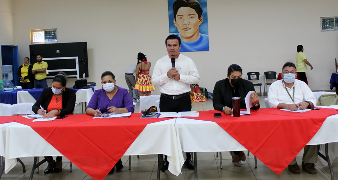 Comisiones de interculturalidad del CNU y de la UNAN-Managua comparten experiencias de su quehacer