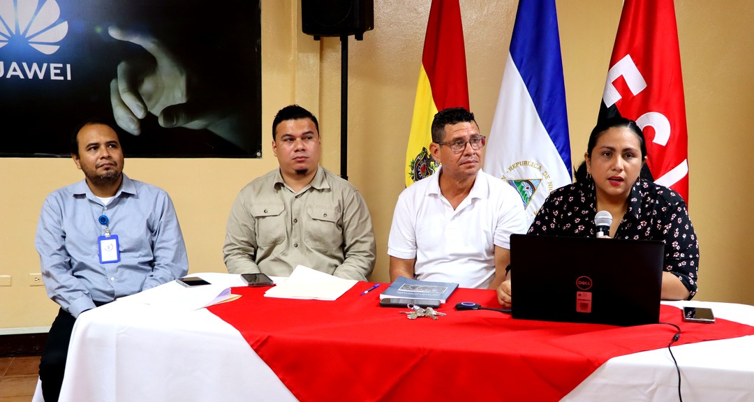 Profesionales abordan la Cruzada Nacional de Alfabetización desde la histórica, política e interculturalidad